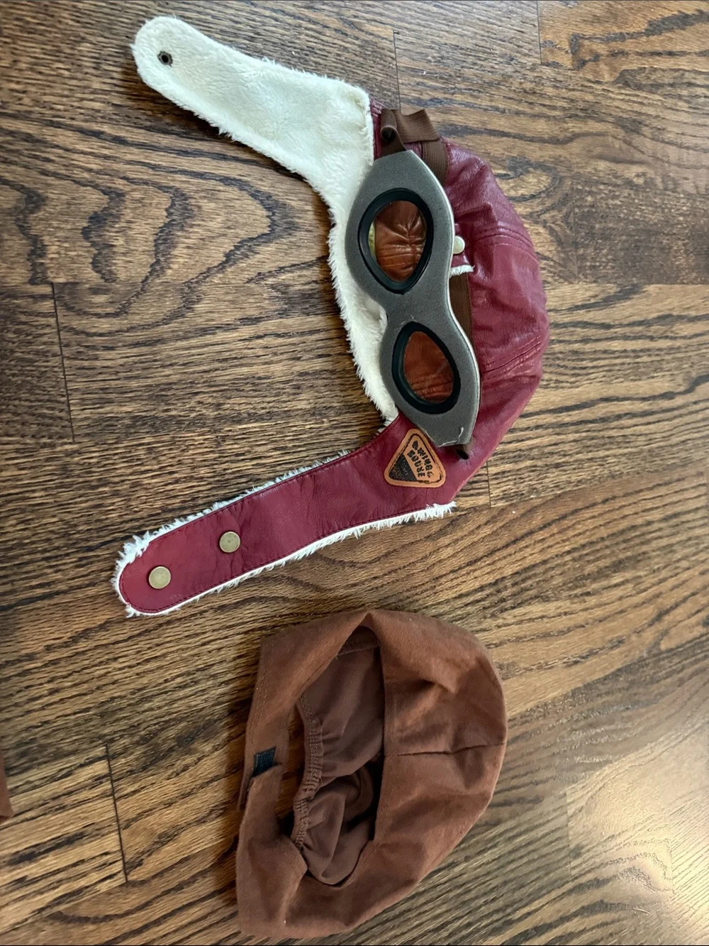 Girls size youth medium Amelia Earhart costume